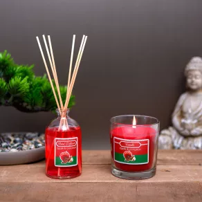   Set de lumânări parfumate și difuzor de parfum – măr și scorțișoară – 120 g + 100 ml