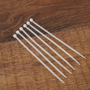 Sistem de fixare a cablurilor Stilo 150x3,5 alb - STI426