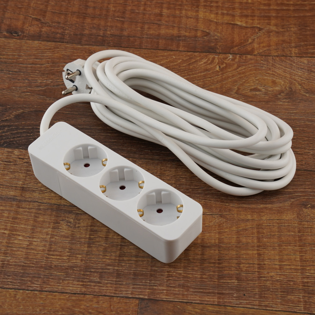 Distribuitor de rețea Stilo cu 3 prize, 5fm MT cu cablu 3x1,5mm2