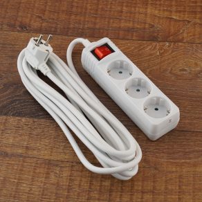   Priză multiplă Stilo cu 3 prize, cablu de 5 m și întrerupător - STI768