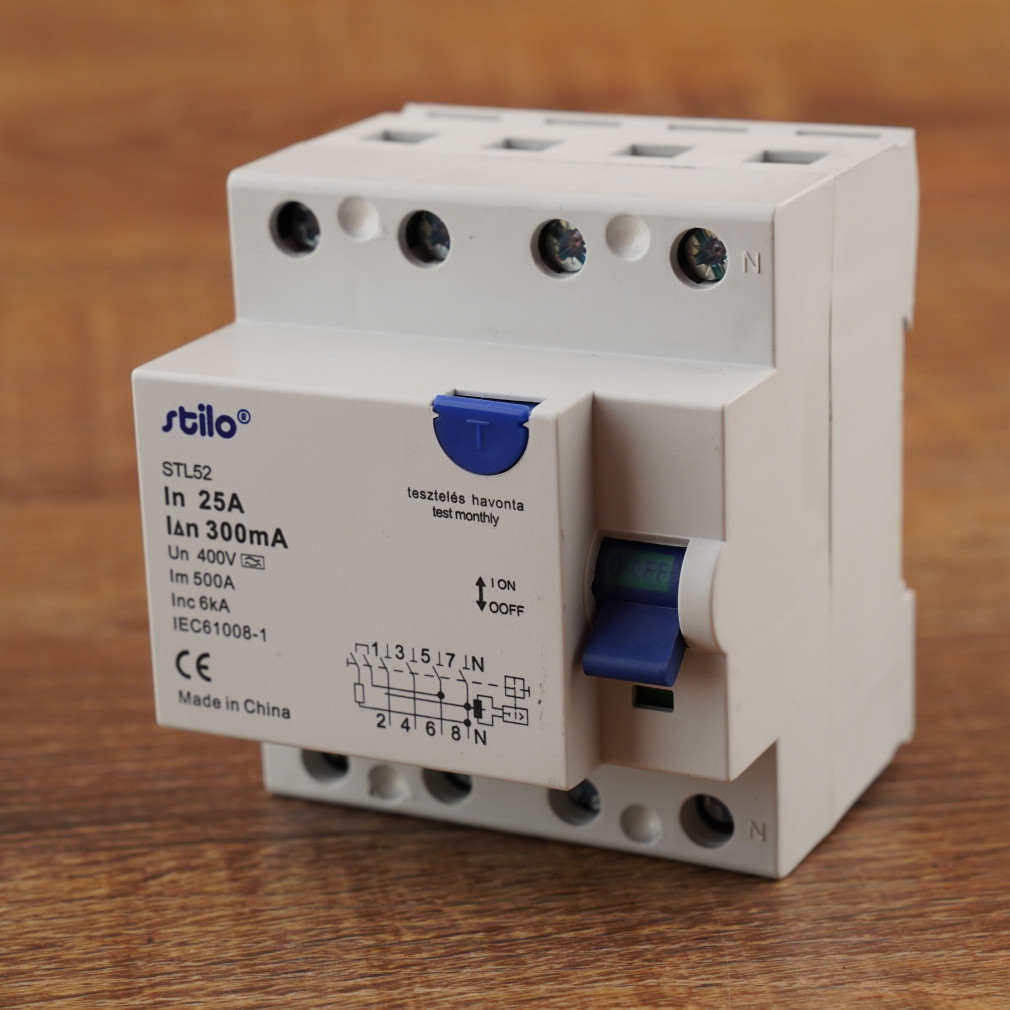 Stilo Fi releu 4P 25A 300mA tip A