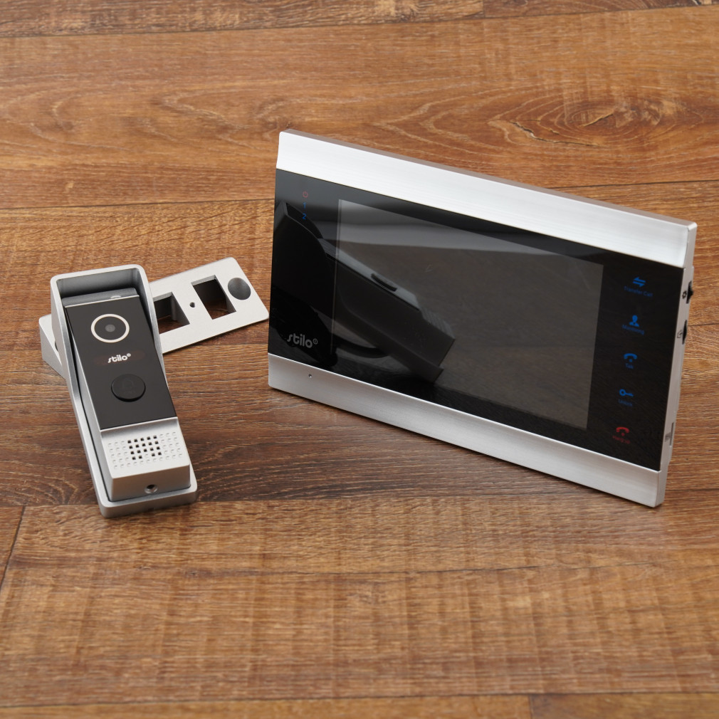 Set interfon Stilo video 7 col 4 cabluri 600TVL cu protecție împotriva ploii, 45 grade