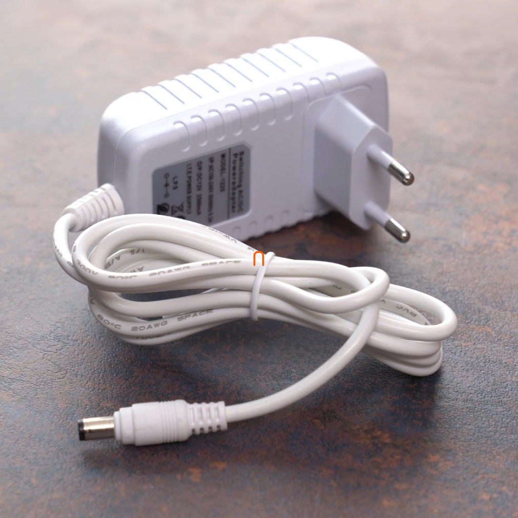 Sursă de alimentare LED 30W 12V 2,5A IP20 tip adaptor, alb DEL1648