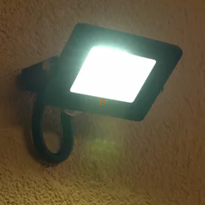   Proiector LED de 10 W, 800 lm, 200-240 V c.a., IP65, 4000 K, unghi de 120°, 15 LED-uri SMD2835, plat, negru, 115 × 106 × 35 mm, aluminiu, seria Slim DEL1711 - seria Slim deLux DEL1711