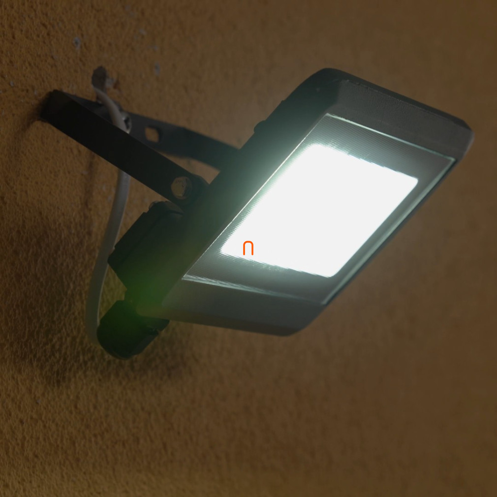 Reflector LED 30W cu clemă, difuzor 4000K 2400lm IP65 120 grade SMD, plat, negru - deLux DEL1744