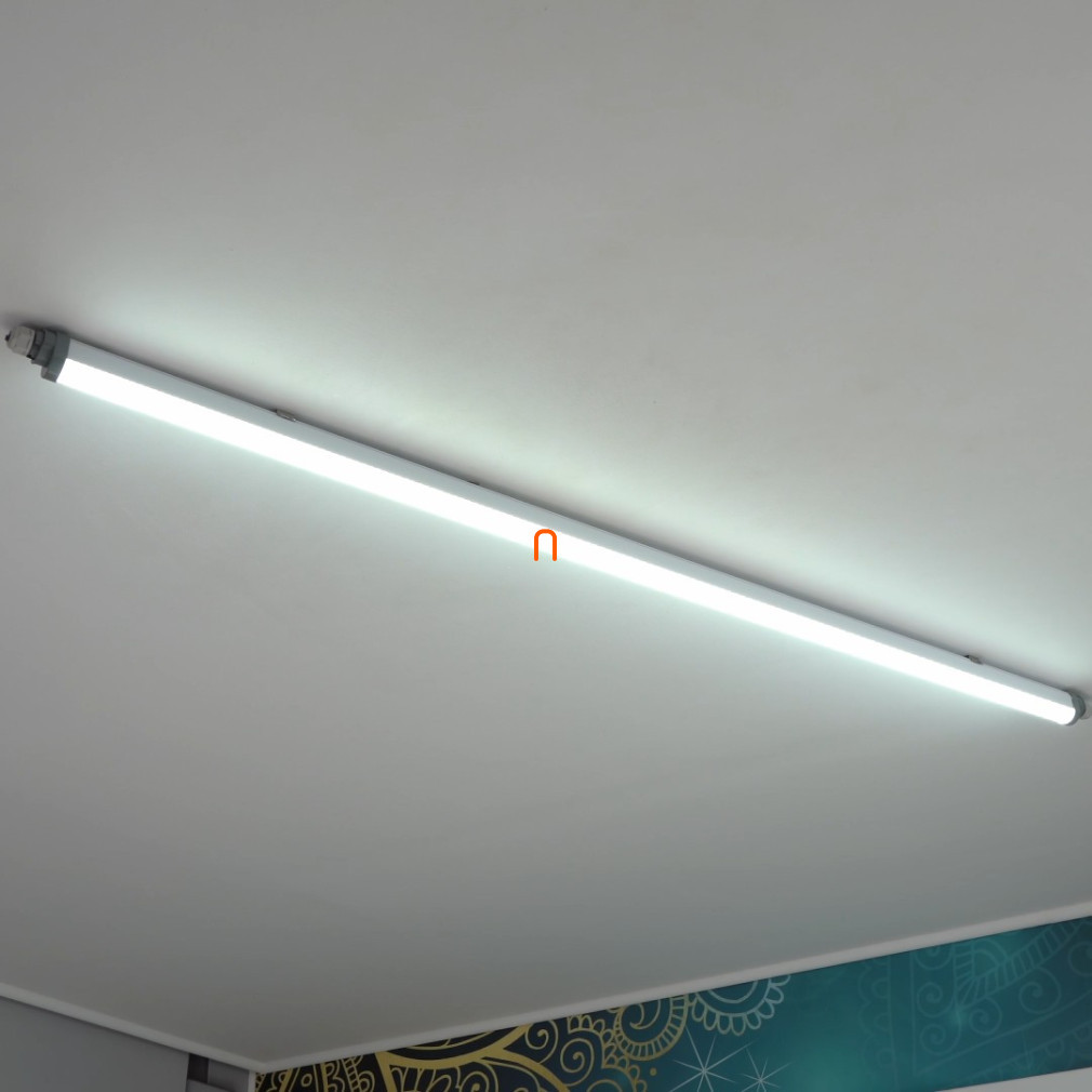 Armătură LED integrată, rezistentă la praf și umiditate 150cm 50W 4500K 5500 lm