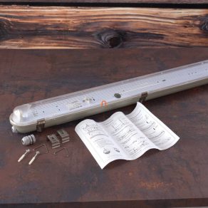   Corp de iluminat rezistent la praf și vapori pentru 1 tub LED T8 IP65 1275 mm