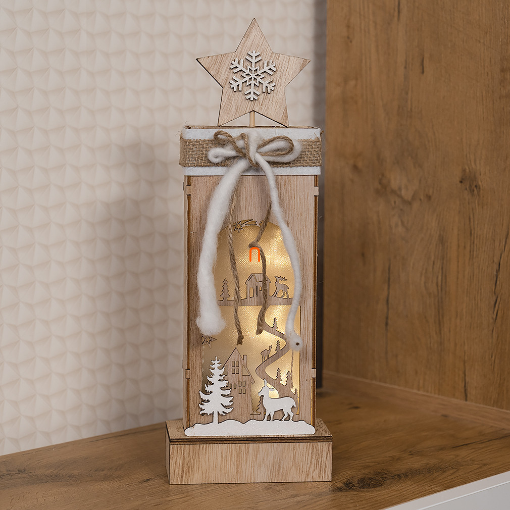Decorație LED, lemn – peisaj de iarnă, 34 cm, 2x AA, pentru interior, alb cald, temporizator