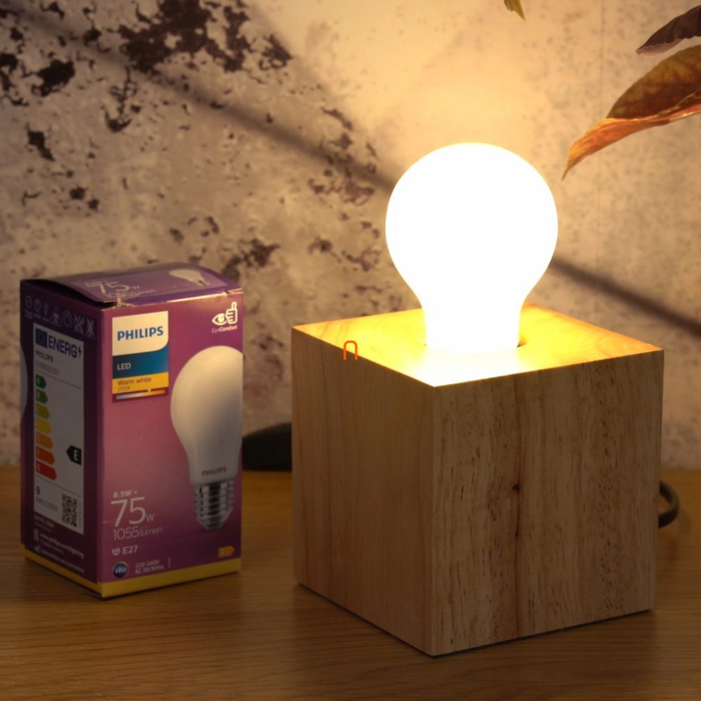 Philips E27 LED opal 8,5W 1055lm 2700K alb cald 300° - înlocuiește becul de 75W