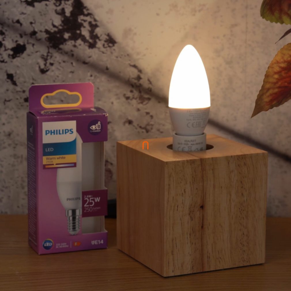 Philips E14 LED lumânare 2,8W 250lm 2700K alb cald - înlocuiește becul de 25W