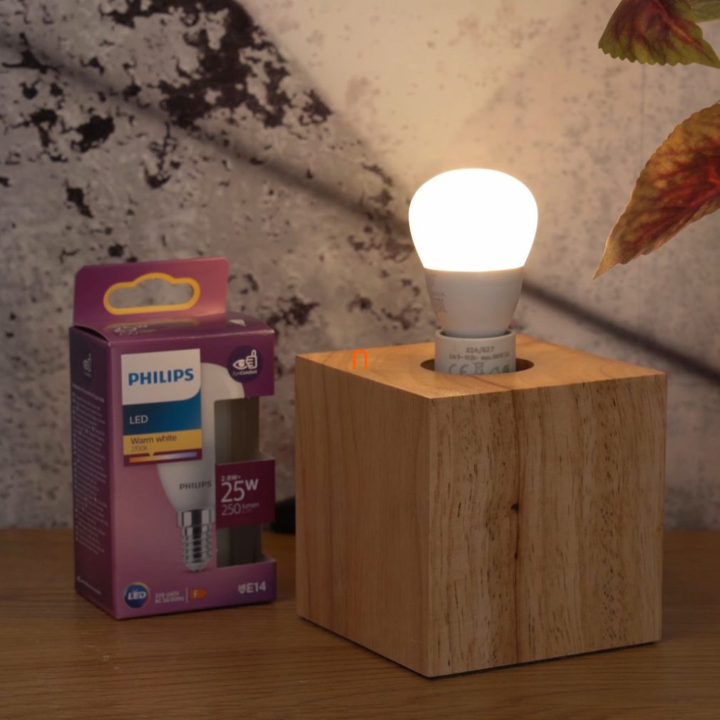 Philips E14 LED bulb 2,8W 250lm 2700K cald alb - înlocuiește becul de 25W