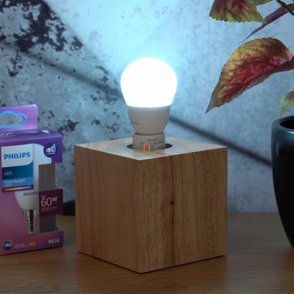 Philips E14 LED bulb 7W 806lm 6500K daylight white - înlocuiește becul de 60W