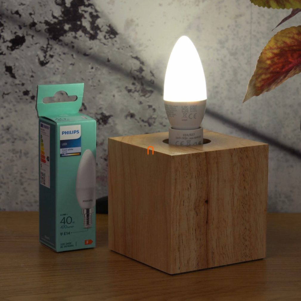 Philips E14 LED 5W 470lm, alb rece - înlocuiește becul incandescent de 40 W
