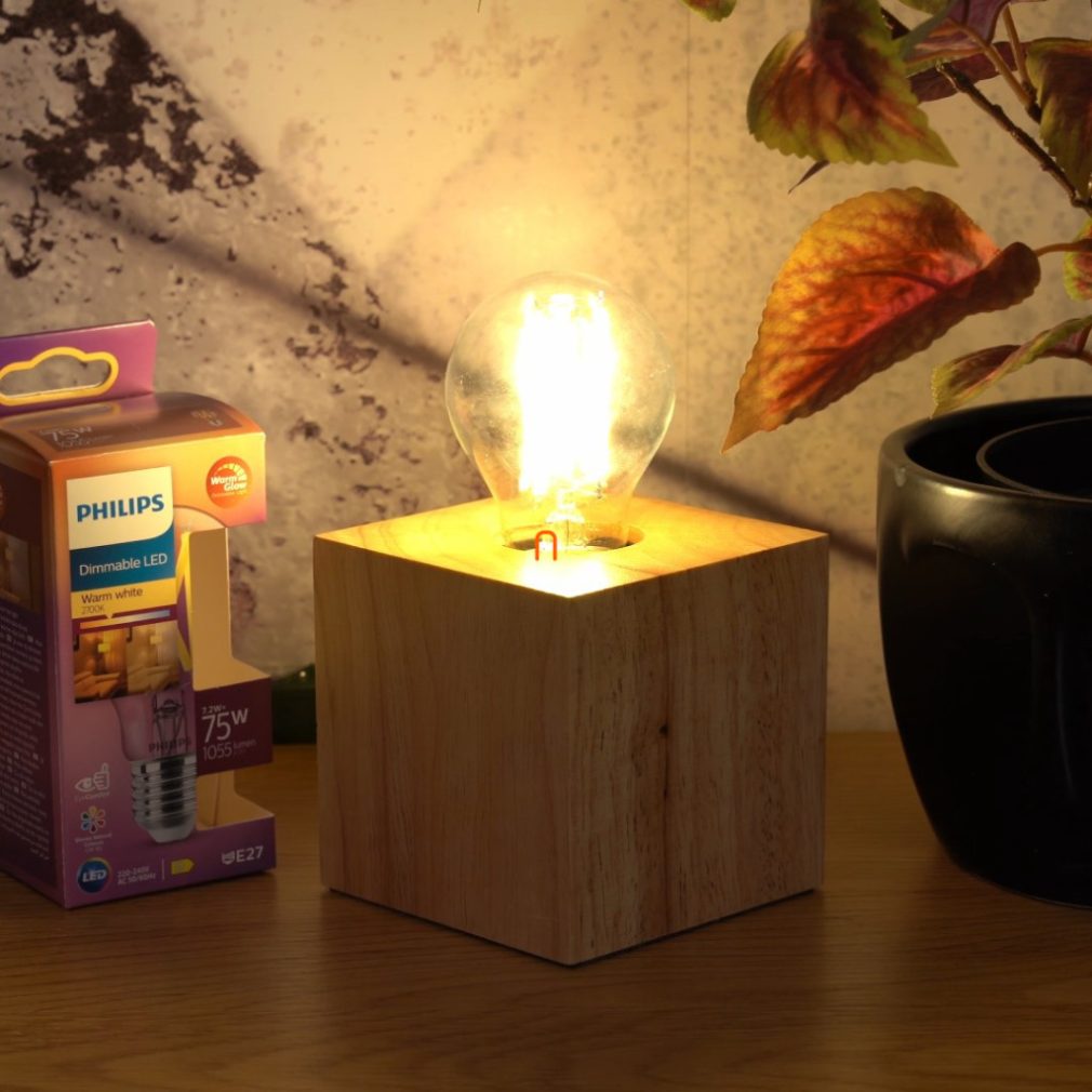 Philips E27 LED clar ca apa 7,2W 1055lm alb extra cald - înlocuiește becul de 75W (Calssic WarmGlow)