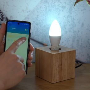   WiZ smart E14 LED, formă de lumânare, 2200-6500 K, înlocuiește becul de 40 W, 2 bucăți