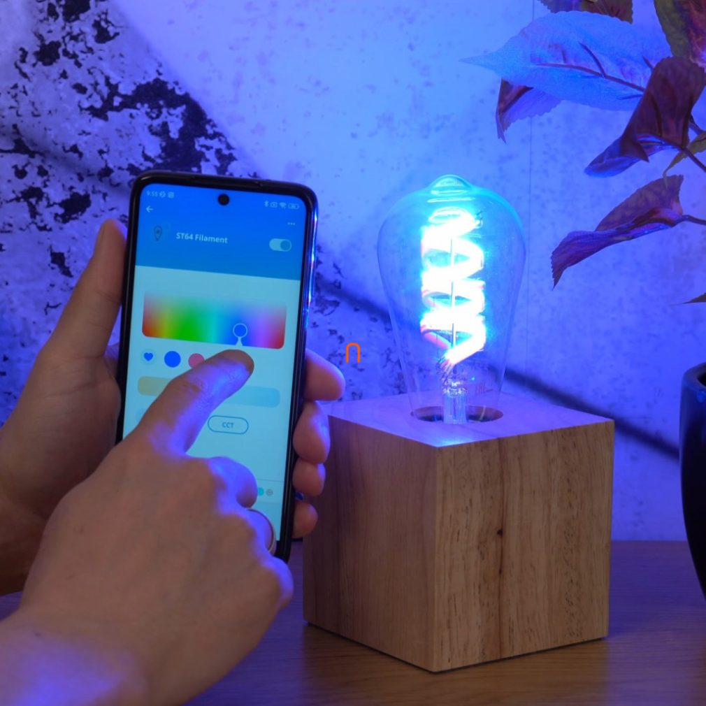 WiZ inteligent E27 RGBW filament LED, formă Edison, 2200-6500 K, înlocuiește becul de 40 W (RGBW)