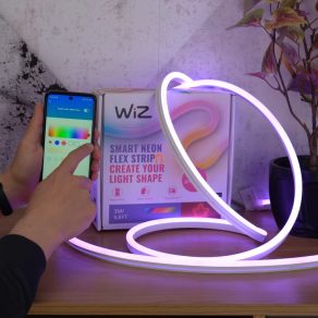   Bandă LED inteligentă WiZ cu conexiune USB, 2700-5000 K, 3 metri