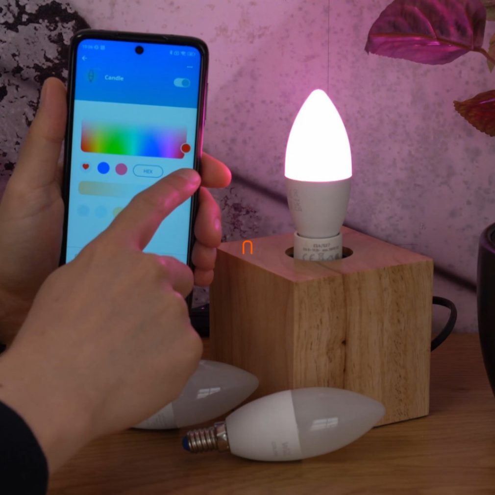 WiZ inteligent E14 LED, formă lumânare, 2200-6500 K, înlocuiește becul de 40 W, 3 bucăți (RGBW)