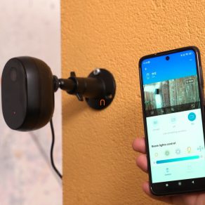 Cameră de securitate inteligentă pentru exterior WiZ