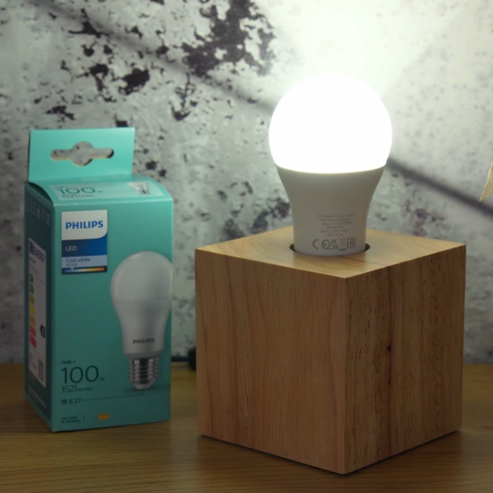 Philips E27 LED 13W 1521lm, alb rece - înlocuiește becul incandescent de 100 W