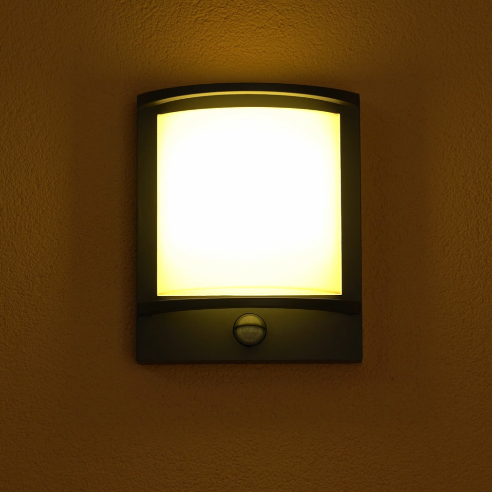 Philips lampă de perete cu senzor de mișcare pentru exterior, 3,8 W (Samondra)