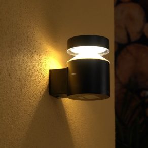   Lampă LED Philips pentru exterior, montată pe perete, cu capac (Laven)