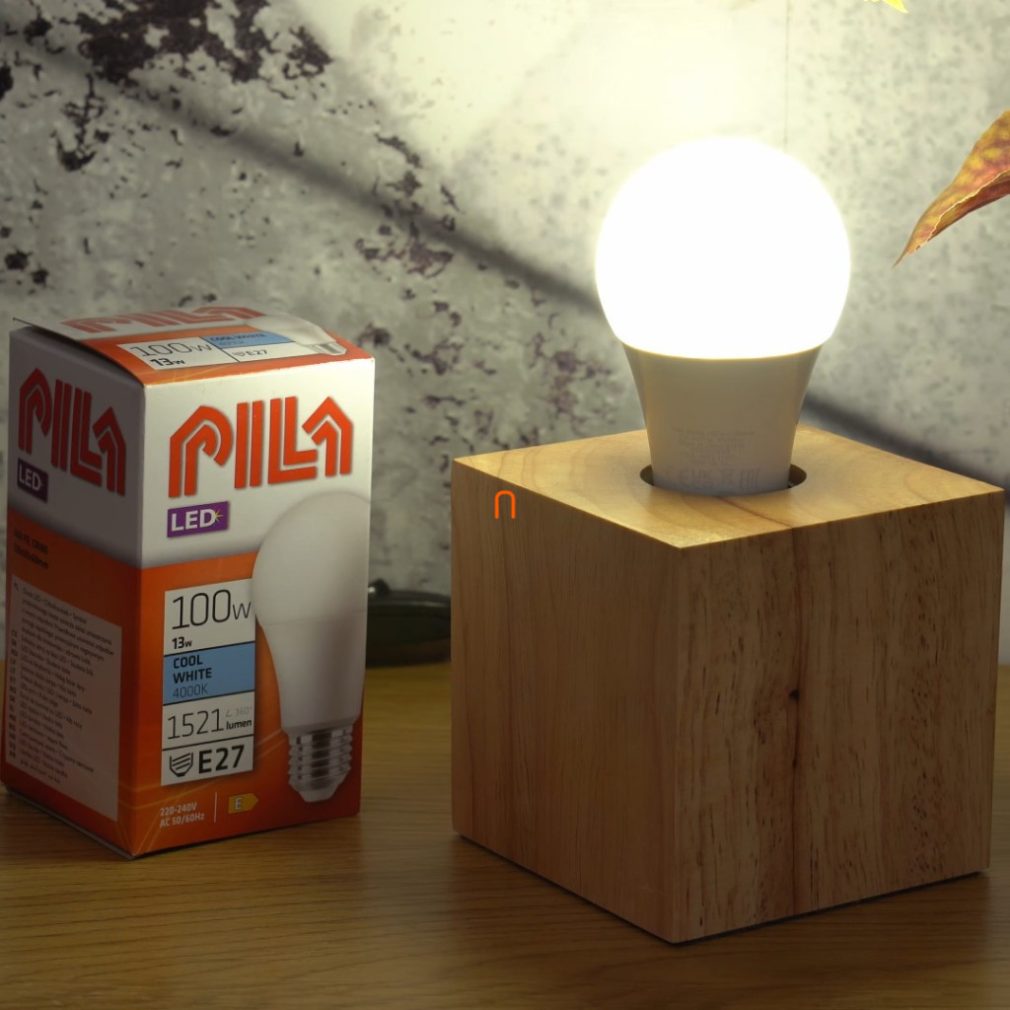 PILA E27 LED 13W 1521lm alb rece - înlocuiește becul incandescent de 100W